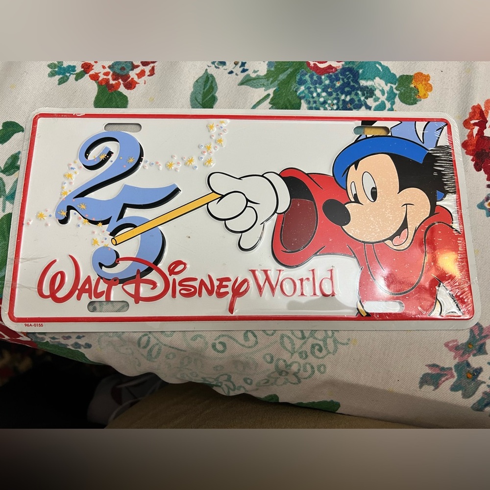 Vintage metal license plate from the Walt Disney World 25th anniversary in 1996